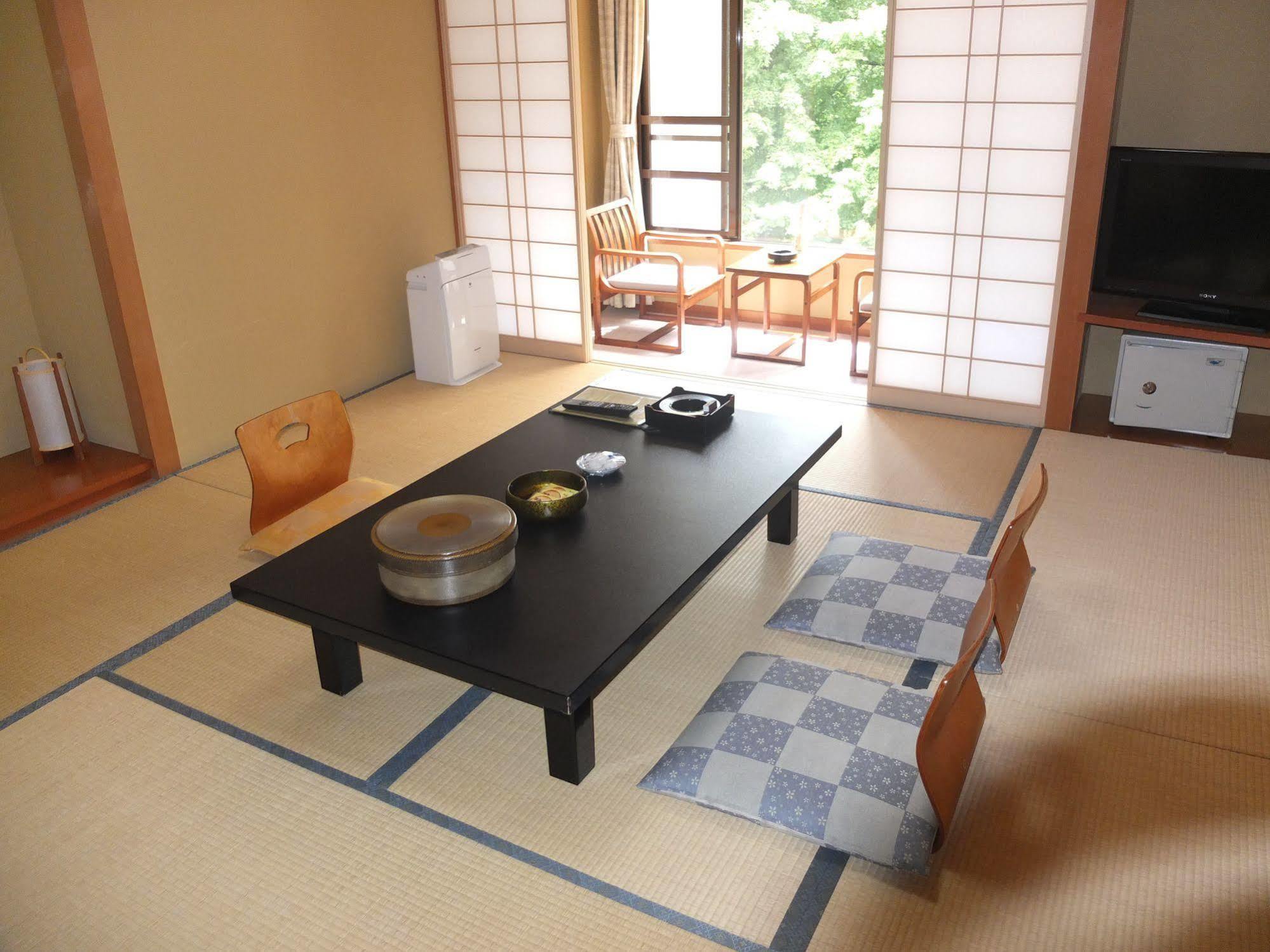 Nikko Green Hotel Natsukashiya Fuwari Екстериор снимка
